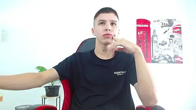 Cumandres18 — Cumshow