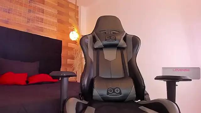 Emily_brown04 — Sexy, horny and Naughty