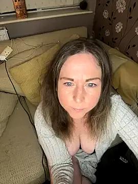 foxy-Chantelle — Boobs out