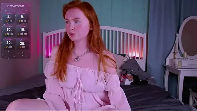 GingerArin on StripChat 