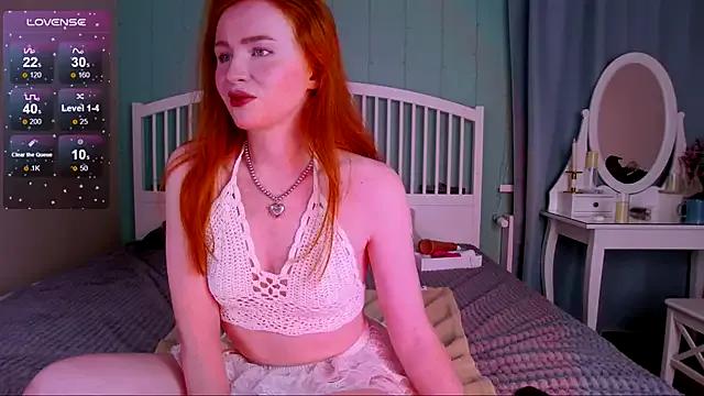 GingerArin on StripChat 