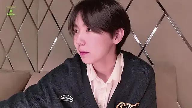 HeejinWang on StripChat 