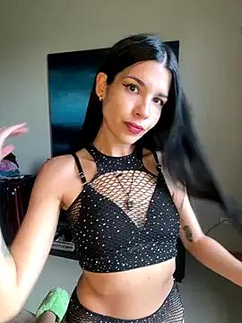 IaraStone on StripChat 