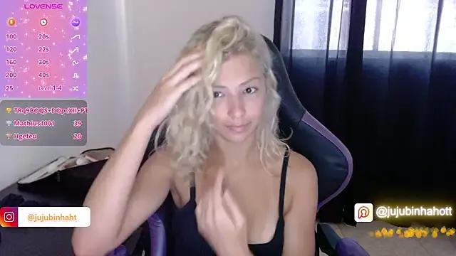 jujubinhahot on StripChat 