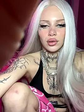 Julamayana — stay topless 10 min