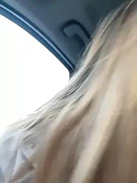 StripChat justmilaa is Freechat justmilaa — SQUIRT AT THE MIDDLE H&M