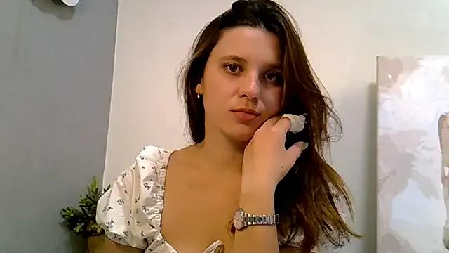 KiraHoney — Freechat on StripChat