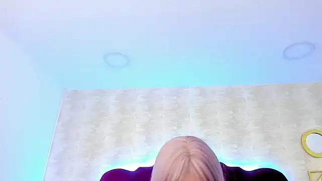 LaylaaDoll on StripChat 