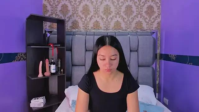 Lila_Pinky on StripChat 