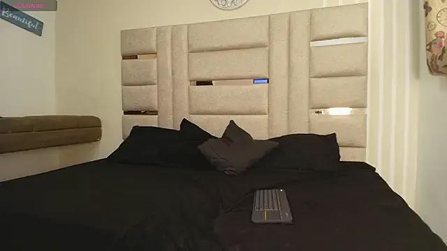 LittlePeach_ — Twerk