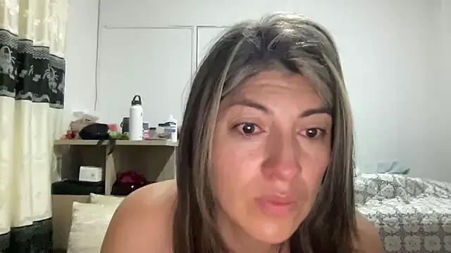 LunaBeya — masturbation without panties