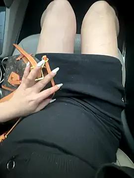 May-Squirt — Make my dress wet in puclic And naked