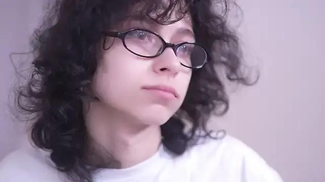 MimiLicks on StripChat 