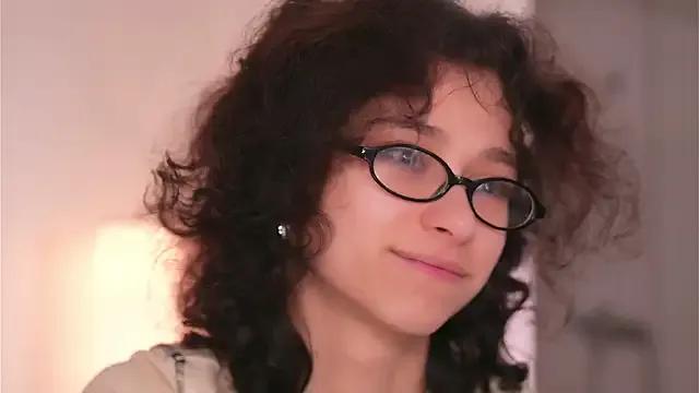 MimiLicks on StripChat 