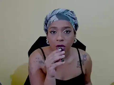 MiZzCreator on StripChat 