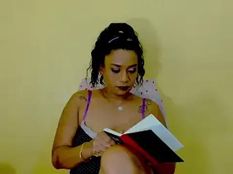 MiZzCreator on StripChat 