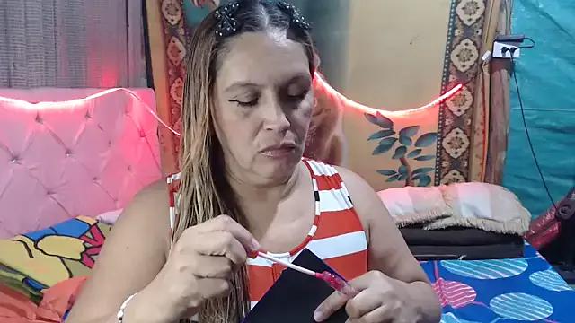 mom_son_dirty — gargarta profunda y destruir + 10 azotes