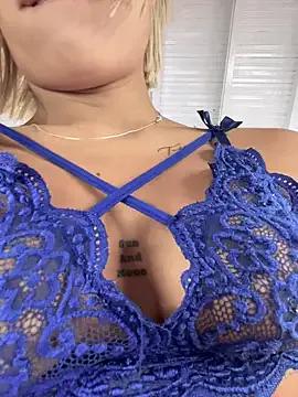 MystiqueXXX — MAKE ME SQUIRT HARD