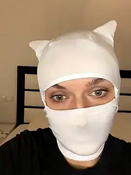 Nikki_Hoee on StripChat 