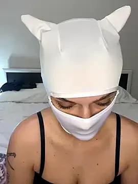 Nikki_Hoee on StripChat 