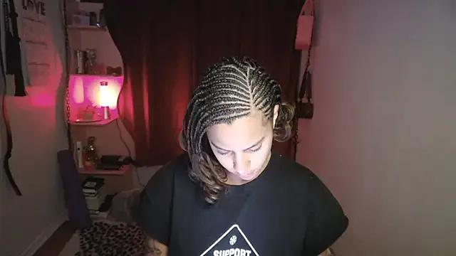 PrettyLittleProblem — Work out naked on cam