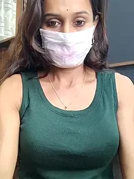 Saharaa on StripChat 