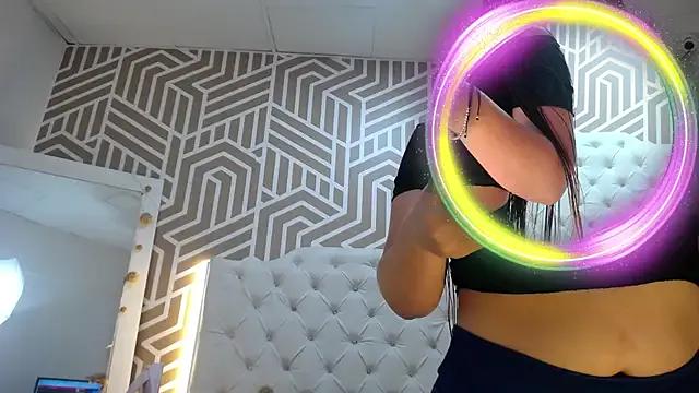 SashaDurante on StripChat 