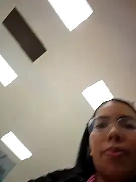 SheenaBrooke on StripChat 