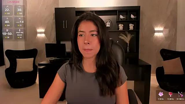 SussanElliot on StripChat 