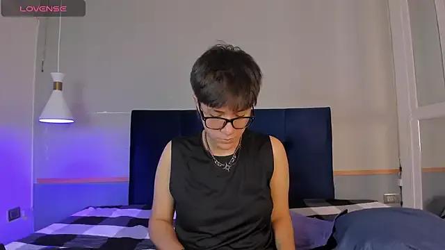 Tsuki_Maru — oil in feets!