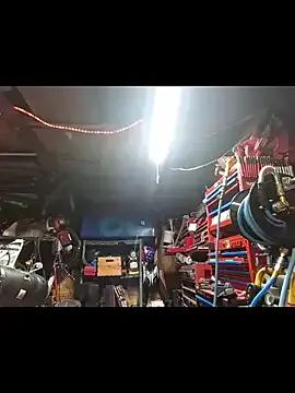 twistafatpipe — show my bulge