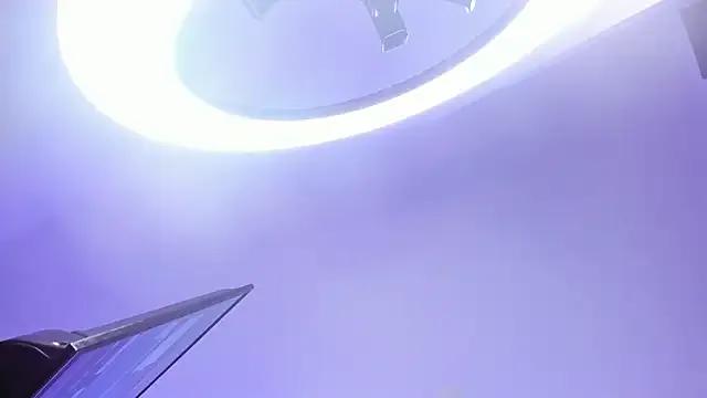 tyra_bankss_ — shake ass