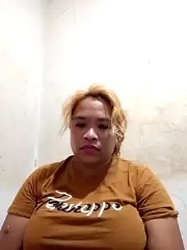 wet_babexxx — Wet and horny here.